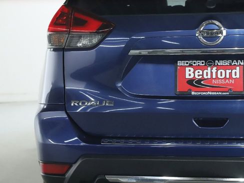 Used 2018 Nissan Rogue SL w/ Premium Package AWD/4WD image 47