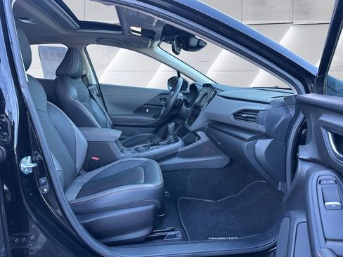 Certified 2025 Subaru Crosstrek 2.5i Limited w/ Crosstrek Mirror Package image 13