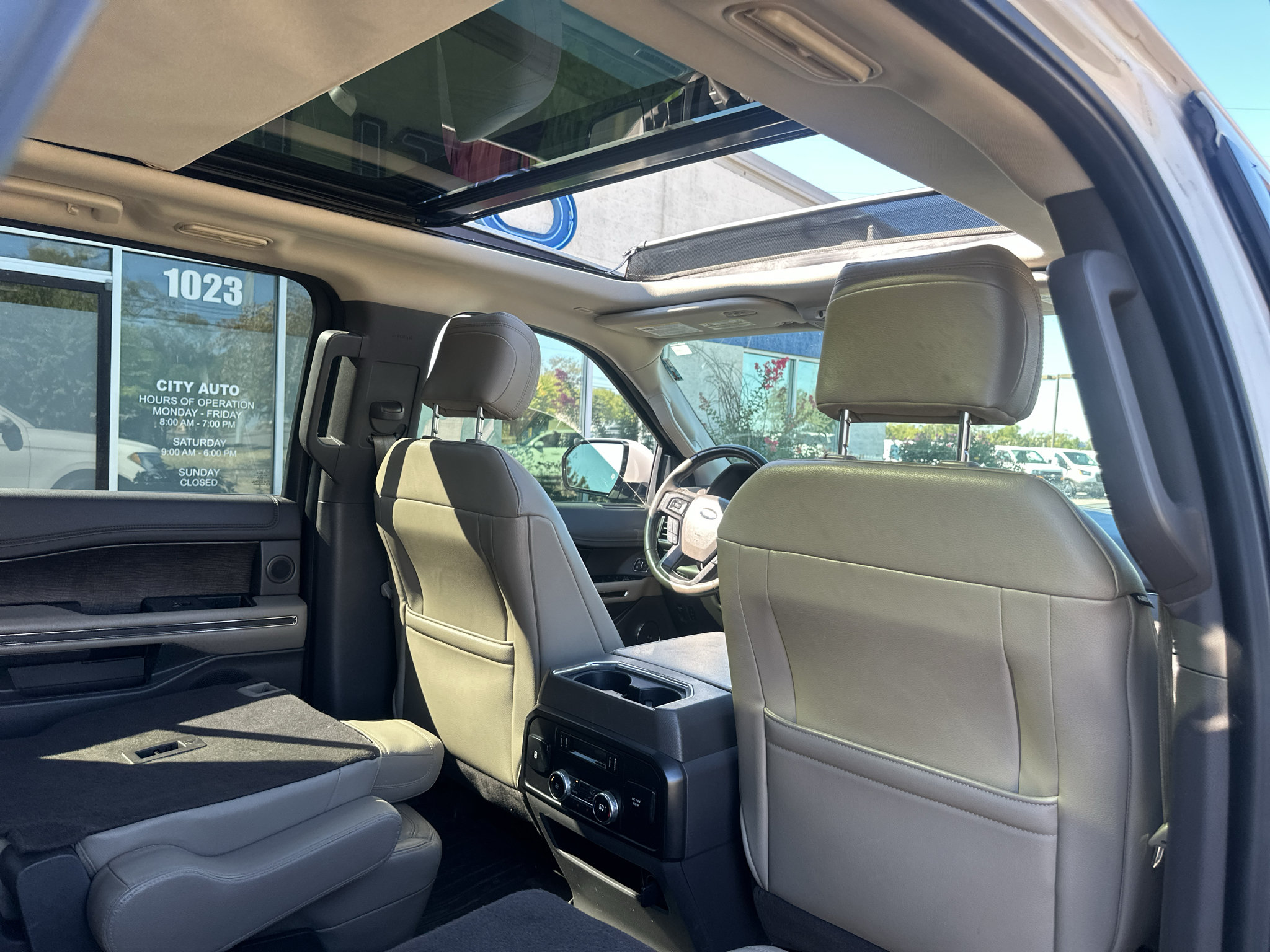 Used 2019 Ford Expedition Max Limited w/ Equipment Group 301A RWD image 13