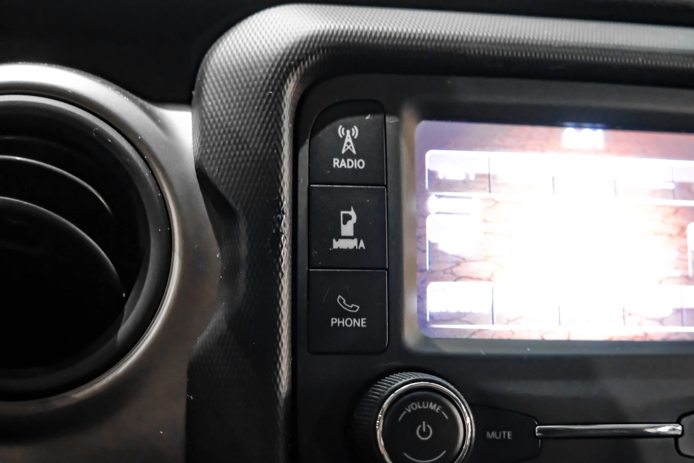 Used 2020 Jeep Wrangler Unlimited Sport AWD/4WD image 25