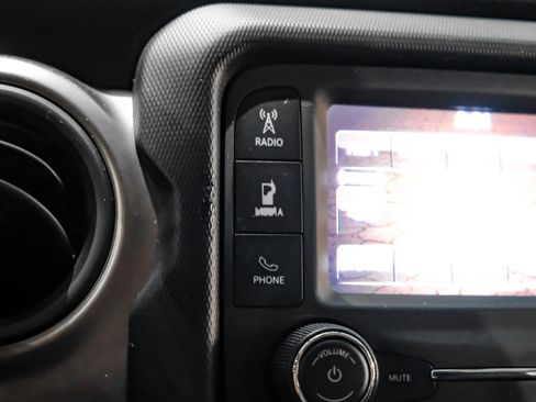 Used 2020 Jeep Wrangler Unlimited Sport AWD/4WD image 25