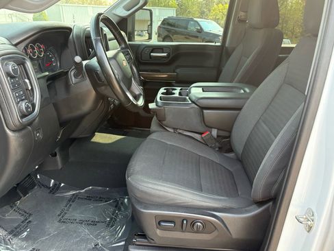 Used 2023 Chevrolet Silverado 2500 LT w/ Convenience Package AWD/4WD image 32