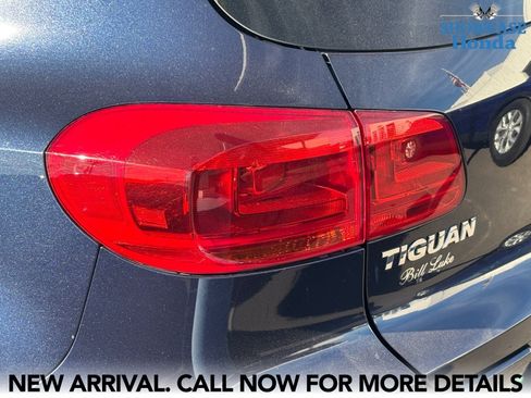 Used 2015 Volkswagen Tiguan R-Line image 11