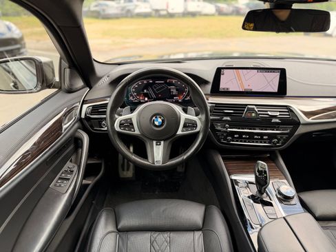 Used 2020 BMW M550i xDrive w/ Executive Package AWD/4WD image 37