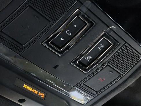 New 2026 Land Rover Defender 110 OCTA AWD/4WD image 8