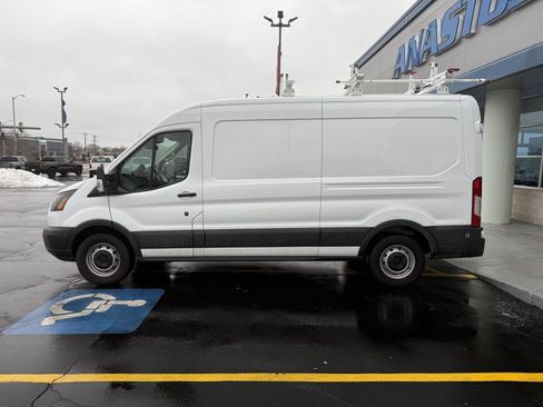 Used 2018 Ford Transit 150 148 Medium Roof image 4
