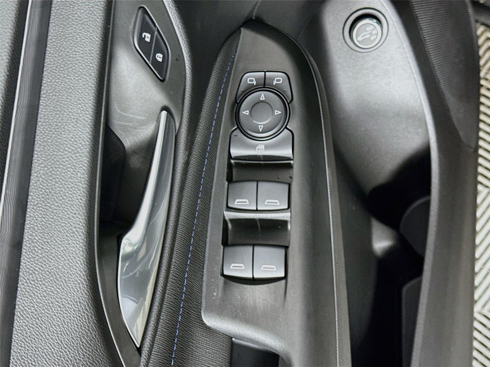 New 2026 Buick Envista Sport Touring w/ Convenience I Package FWD image 19
