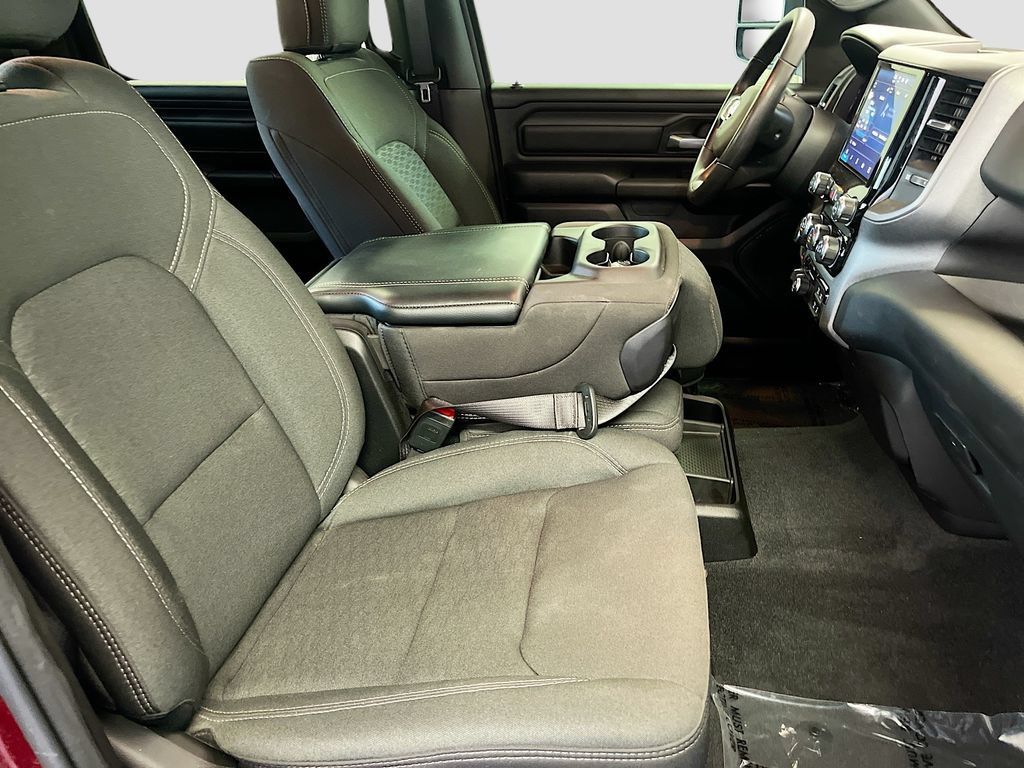Used 2025 RAM 1500 Warlock AWD/4WD image 26