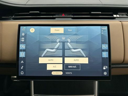 New 2026 Land Rover Range Rover Long Wheelbase SE image 25