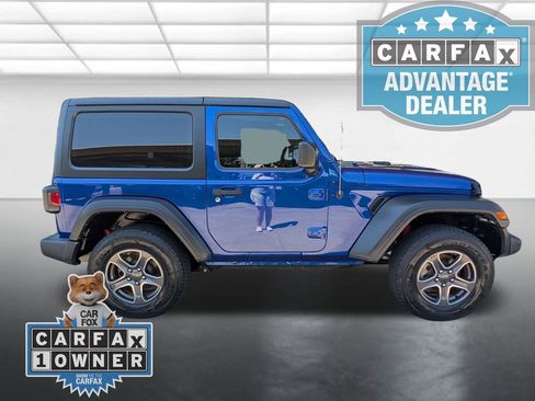 Used 2018 Jeep Wrangler Sport AWD/4WD image 25