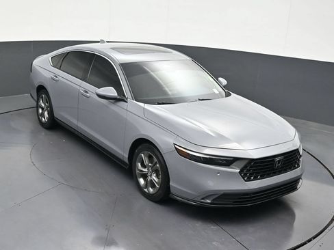 Used 2023 Honda Accord EX-L image 21