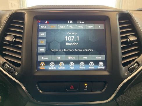 Used 2022 Jeep Cherokee Latitude image 21