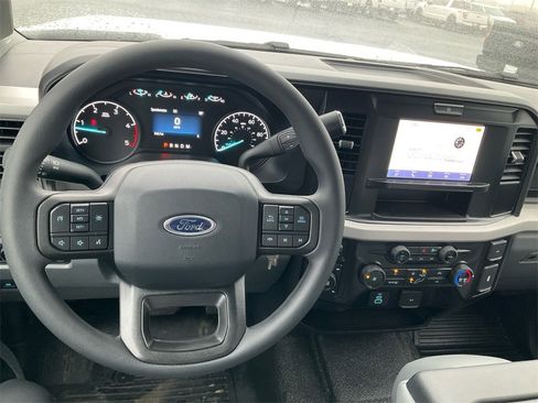 New 2025 Ford F450 XL w/ XL Chrome Package image 25