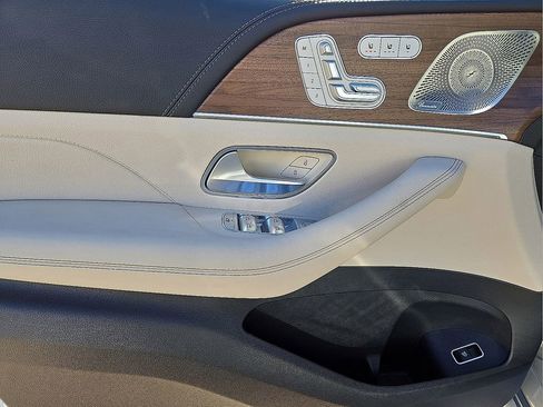 Used 2025 Mercedes-Benz GLE 53 AMG 4MATIC Coupe image 22