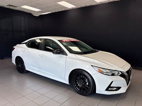 Used 2020 Nissan Sentra SR w/ Electronics Package FWD image 1