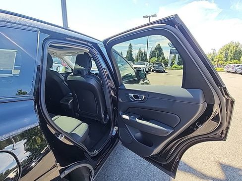 Certified 2024 Volvo XC60 B5 Plus w/ Protection Package Premier AWD/4WD image 16