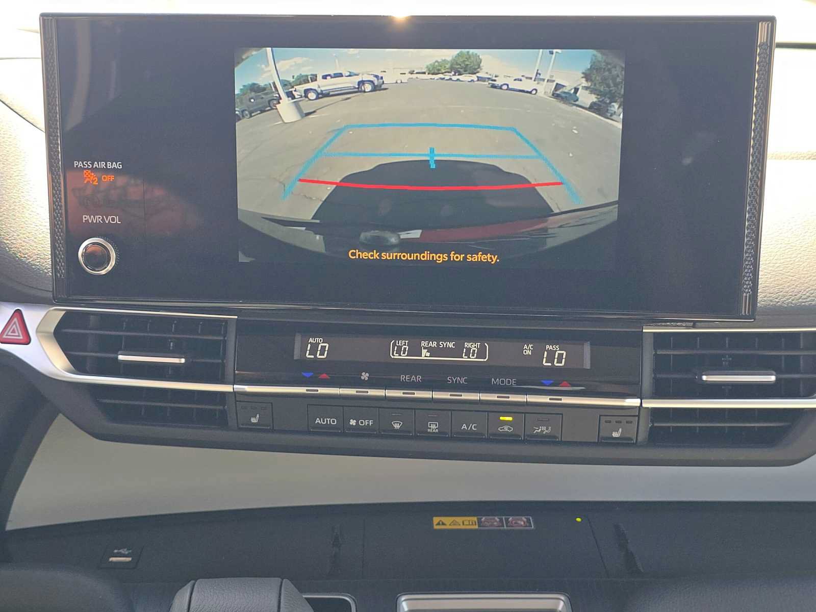 Certified 2026 Toyota Sienna XLE FWD image 31