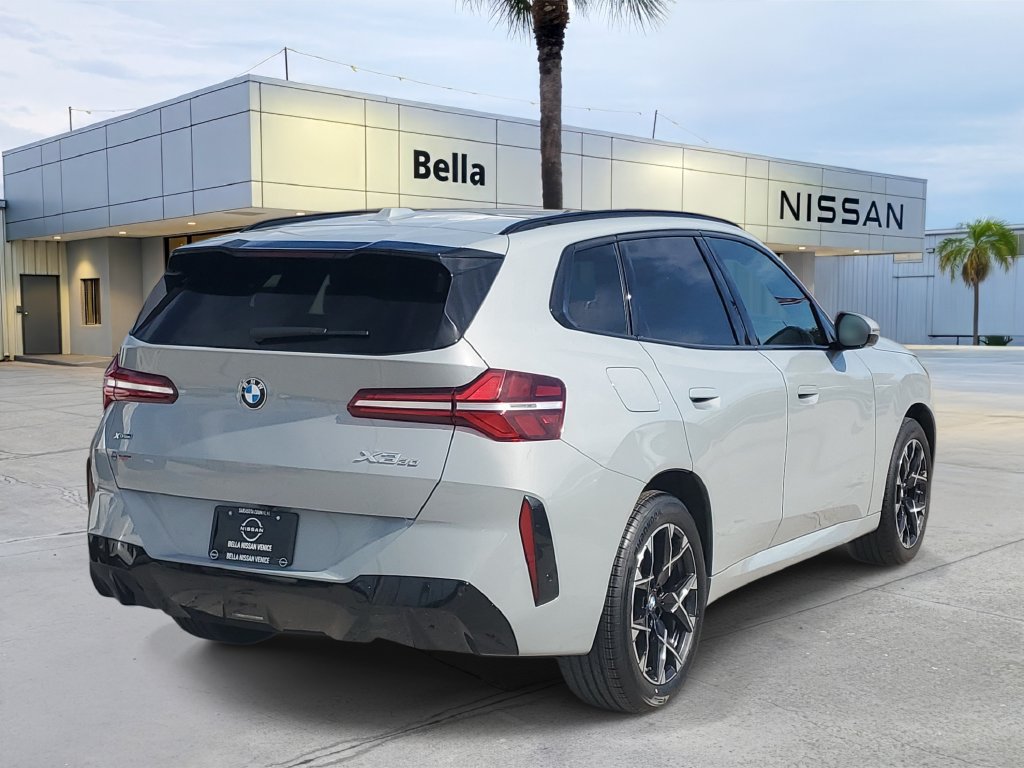 Used 2025 BMW X3 xDrive30i AWD/4WD image 6
