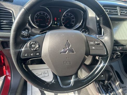 Used 2024 Mitsubishi Outlander Sport SE image 16