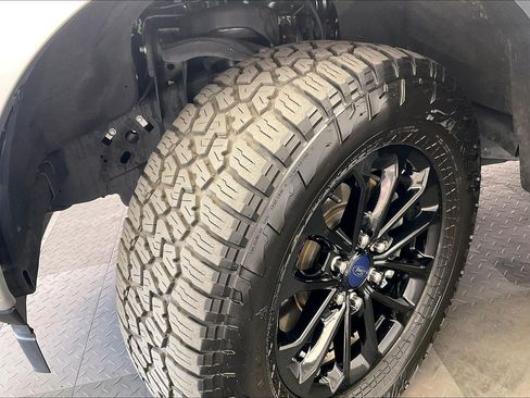 Used 2019 Ford F150 XLT w/ Equipment Group 302A Luxury AWD/4WD image 33