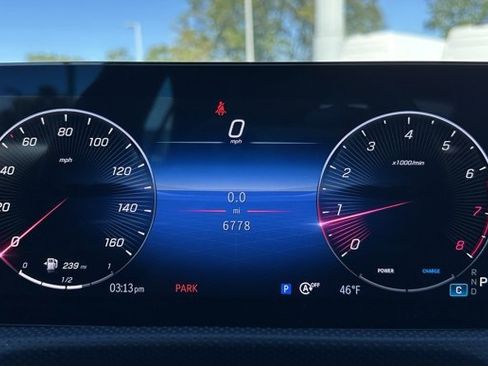 Used 2025 Mercedes-Benz CLA 250 4MATIC image 19