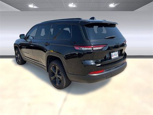 New 2025 Jeep Grand Cherokee L Limited w/ Luxury Tech Group II image 3