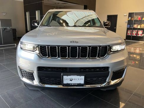 Used 2021 Jeep Grand Cherokee L Limited w/ Trailer Tow Group (B) AWD/4WD image 2