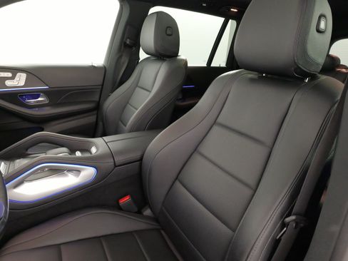 Used 2022 Mercedes-Benz GLS 450 4MATIC image 35