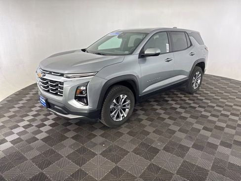 Used 2026 Chevrolet Equinox LT AWD/4WD image 4