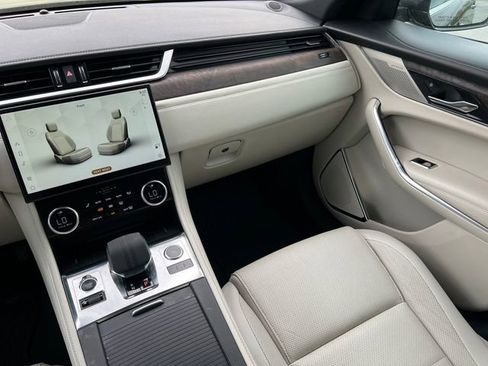 Used 2021 Jaguar F-PACE S AWD/4WD image 33