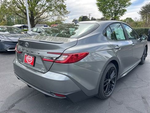 New 2026 Toyota Camry SE FWD image 5