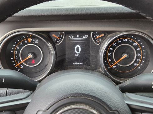 Used 2018 Jeep Wrangler Unlimited Sport S image 32