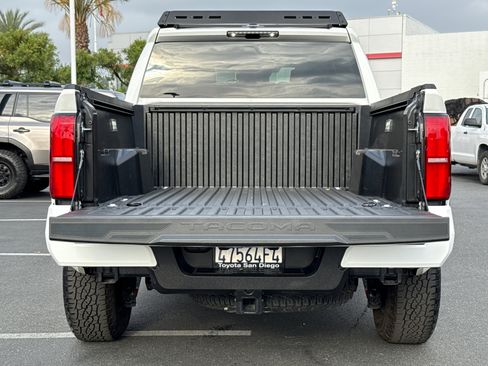 Certified 2026 Toyota Tacoma TRD Off-Road AWD/4WD image 9