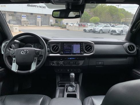 Used 2021 Toyota Tacoma Limited AWD/4WD image 30