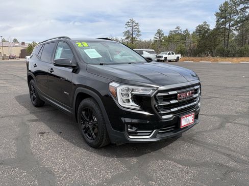 Used 2023 GMC Terrain AT4 image 2