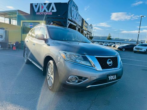 Used 2016 Nissan Pathfinder S image 3