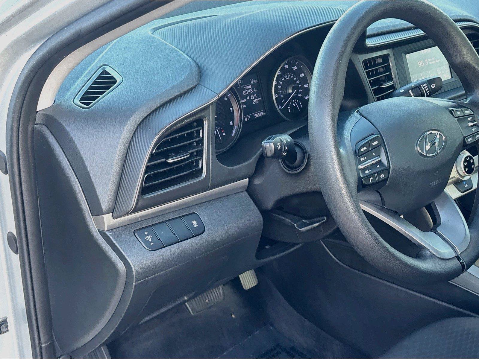 Used 2019 Hyundai Elantra SE w/ Cargo Package FWD image 10