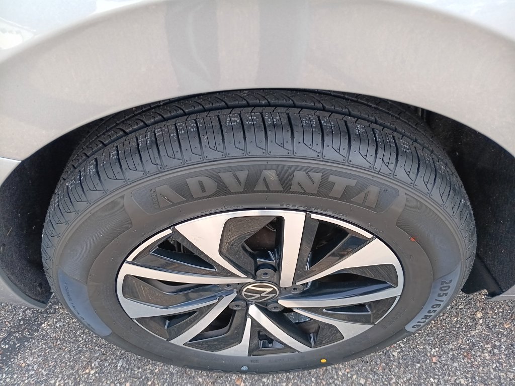 Used 2024 Volkswagen Jetta S FWD image 5