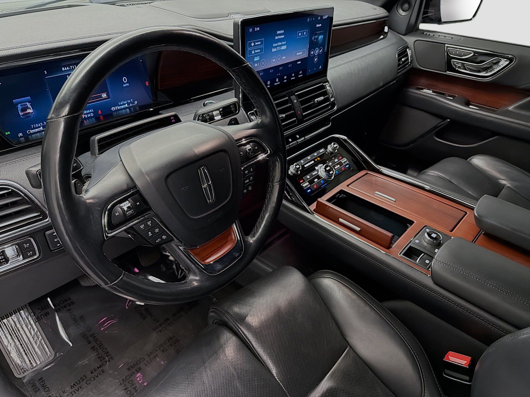 Used 2022 Lincoln Navigator Reserve AWD/4WD image 7
