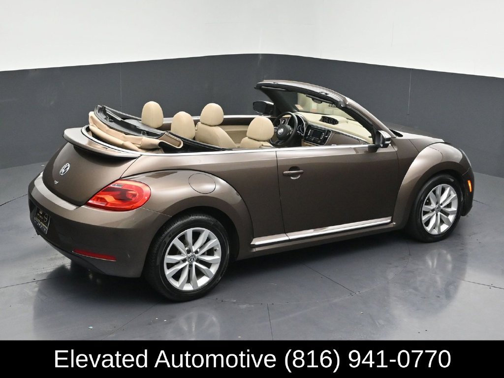 Used 2015 Volkswagen Beetle TDI FWD image 28
