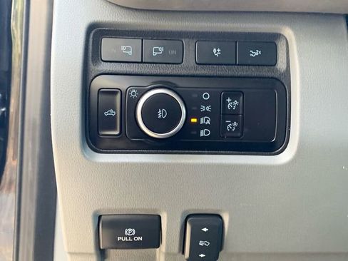 Used 2023 Ford F250 XLT w/ XLT Premium Package image 22