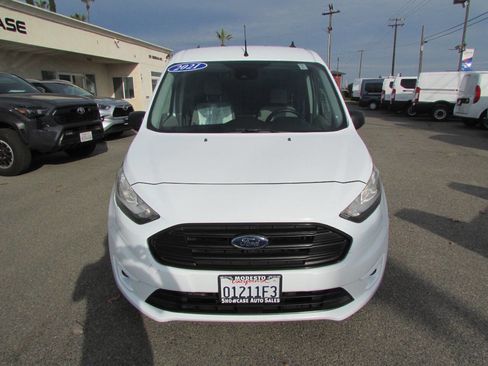 Used 2021 Ford Transit Connect XLT image 3