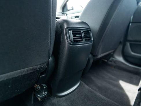 Used 2018 Honda CR-V LX image 30