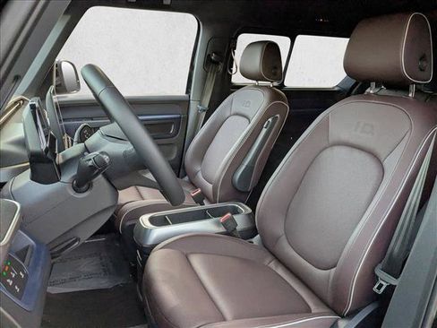 Used 2025 Volkswagen ID. Buzz Pro S image 15