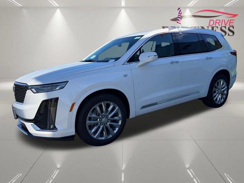Certified 2024 Cadillac XT6 Premium Luxury w/ LPO, Floor Liner Package AWD/4WD image 4