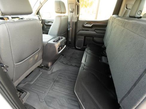 Used 2023 GMC Sierra 1500 SLT w/ SLT Premium Package image 39