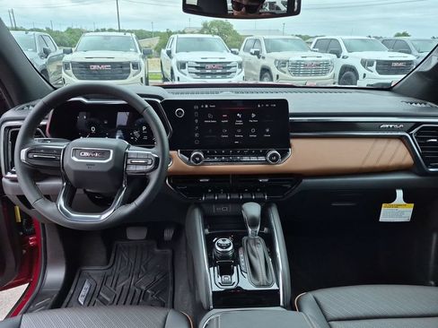 New 2026 GMC Canyon AT4 w/ AT4 Premium Package AWD/4WD image 34