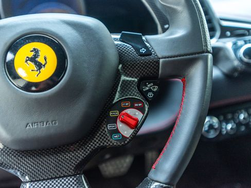 Used 2011 Ferrari 458 Italia Coupe RWD image 43