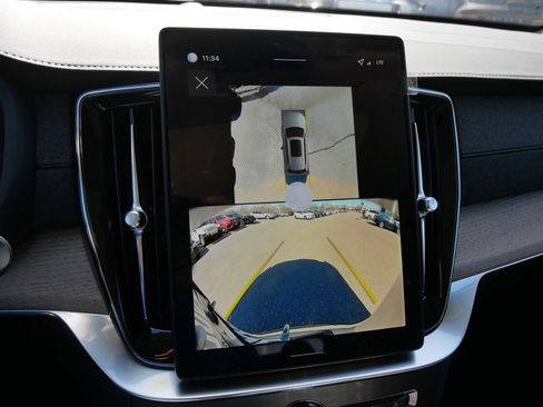 New 2026 Volvo XC90 B6 Plus AWD/4WD image 10