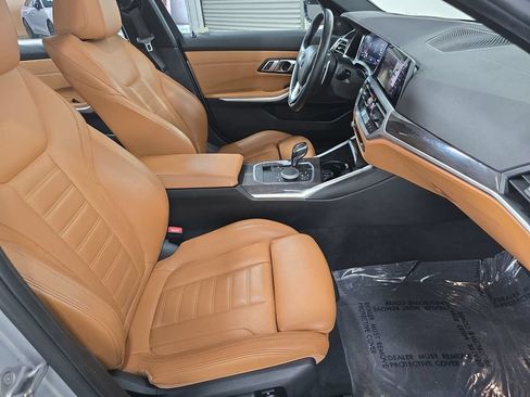 Used 2019 BMW 330i Sedan w/ Premium Package RWD image 27